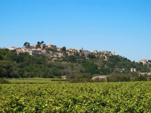 Holiday Home Les Vignes (Mbe100)
