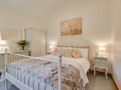 Holiday Home Dairy Cottage