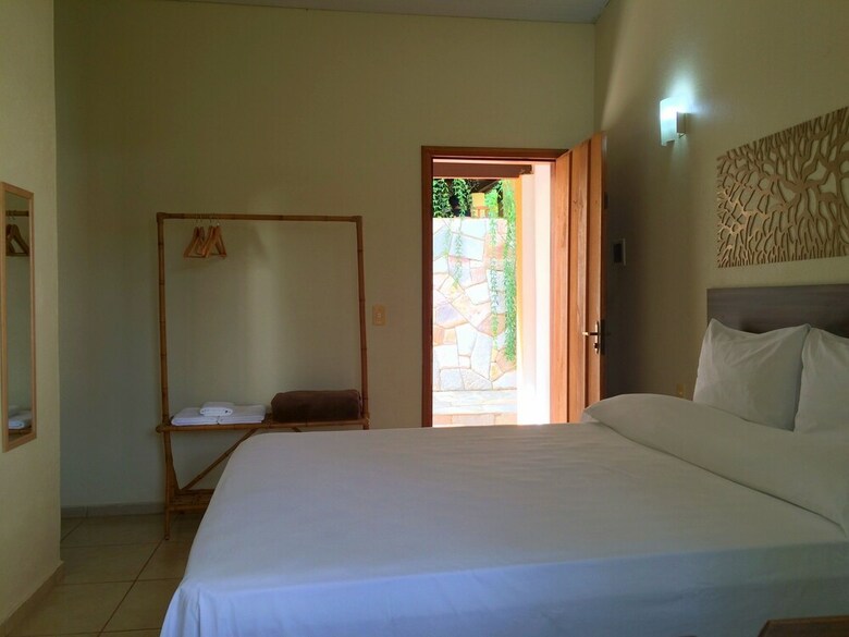 Hostal Pousada Flores Do Cerrado