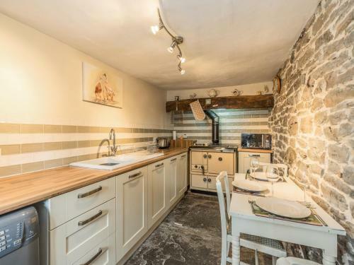 Castle Cottage, Craven Arms