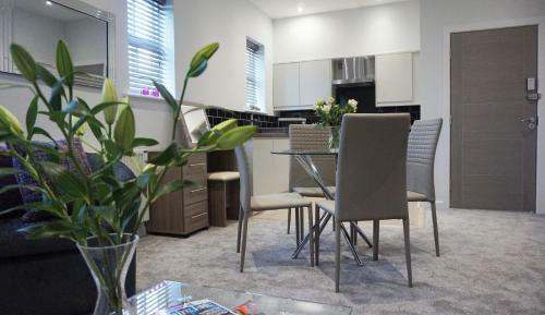 The Alderley Apartment