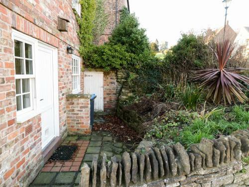 Honeysuckle Cottage, York