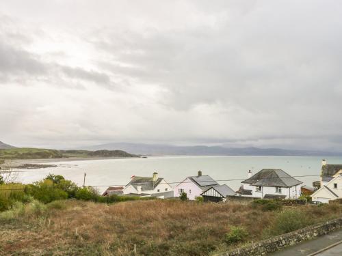 Harlech View, Criccieth
