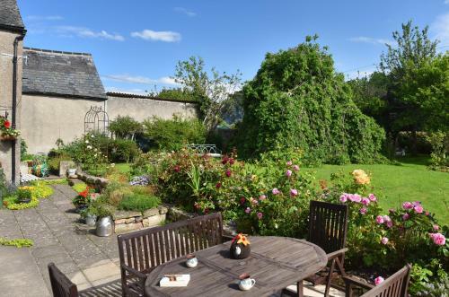 Sydney House Bed And Breakfast