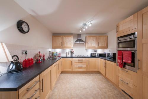 Jamaica Street Apartment