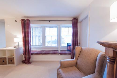 Jamaica Street Apartment