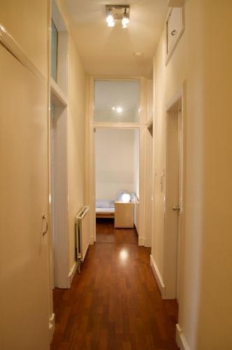 2 Bedroom Apartment In Pleasance Accommodates 4