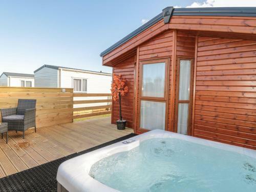 Miami Twice, Morpeth