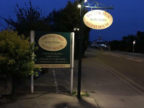 Hostal The Oak Tree Guest House