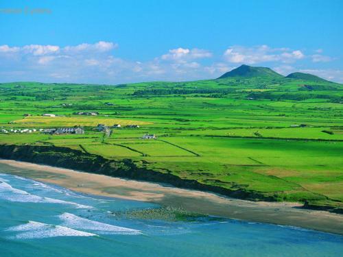 Holiday Home Llofft Y Rhyd