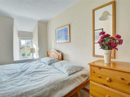 Comfortable Cottage In Kingsheanton With Private Garden
