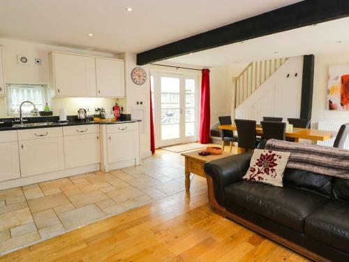 The Granary, Nr Newborough