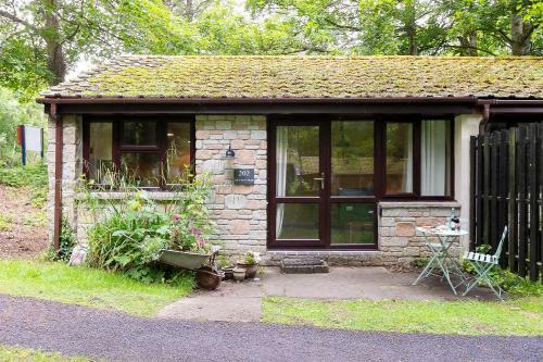 Cosy Woodland Home