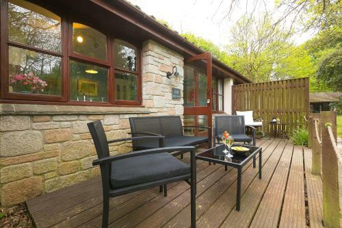Cosy Woodland Home