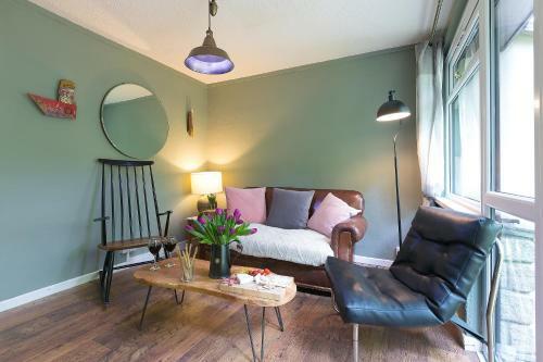 Cosy Woodland Home