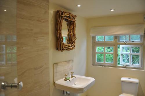 The Old Farmhouse Inn B&B