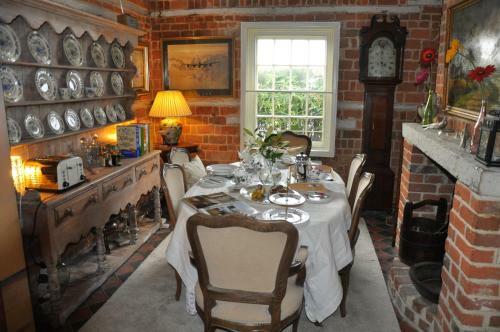 The Old Farmhouse Inn B&B