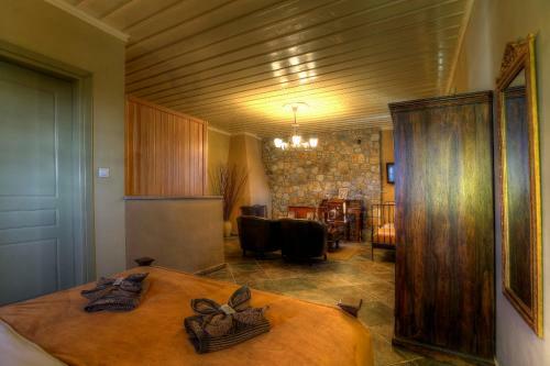 Hostal Oikies Art Rooms