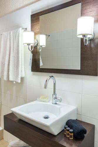 Hostal Asimina Guesthouse