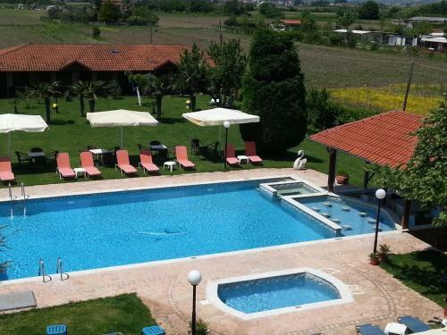 Denis Hotel And Bungalows