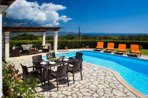 Kleismata Villa Sleeps 6 Pool Wifi