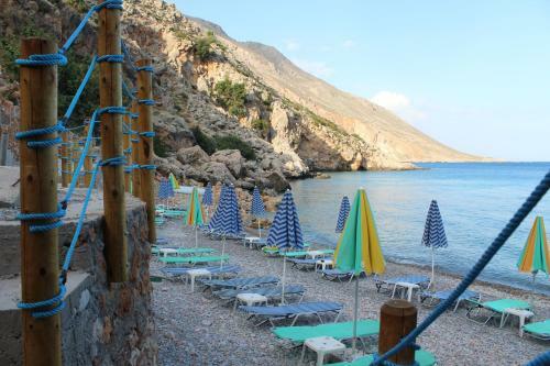 Hotel John Akroyiali