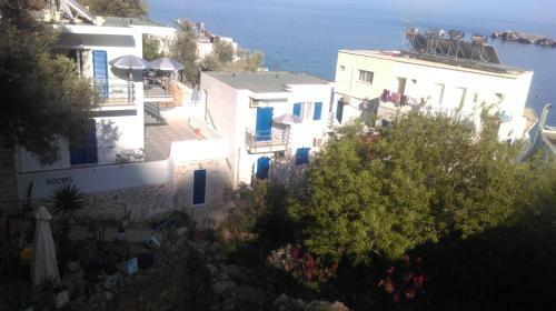 Hotel John Akroyiali