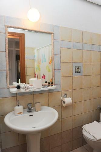 Hostal Guesthouse Kerkinitis