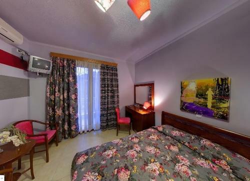 Dryades Hotel