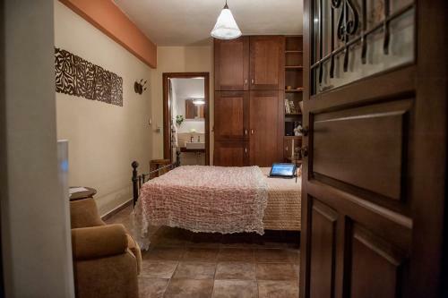 Hostal Oriades