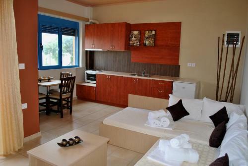 Aparthotel Iliovasilema Hotel
