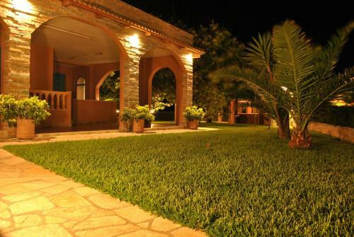 Aparthotel Iliovasilema Hotel