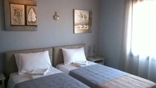 Hostal Argo Rooms And Studios