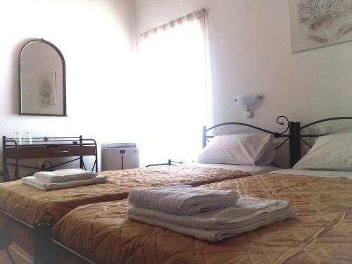 Hostal Piazza Castello