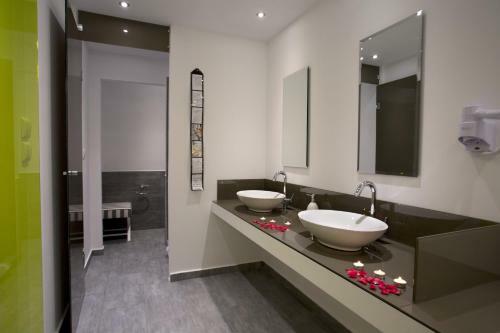Kapahi Seaview Hotel Apartments