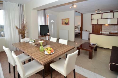 Kapahi Seaview Hotel Apartments