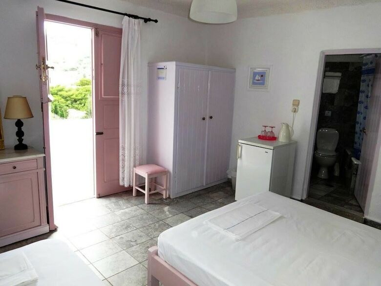 Porto Sikinos Hotel