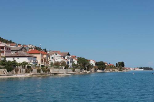 Apartments By The Sea Kali, Ugljan - 13865