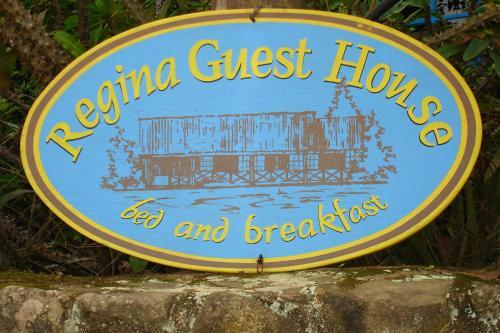 Hostal Regina Guest House