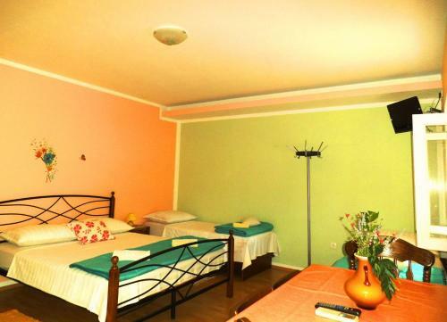 Kaja House Apartments