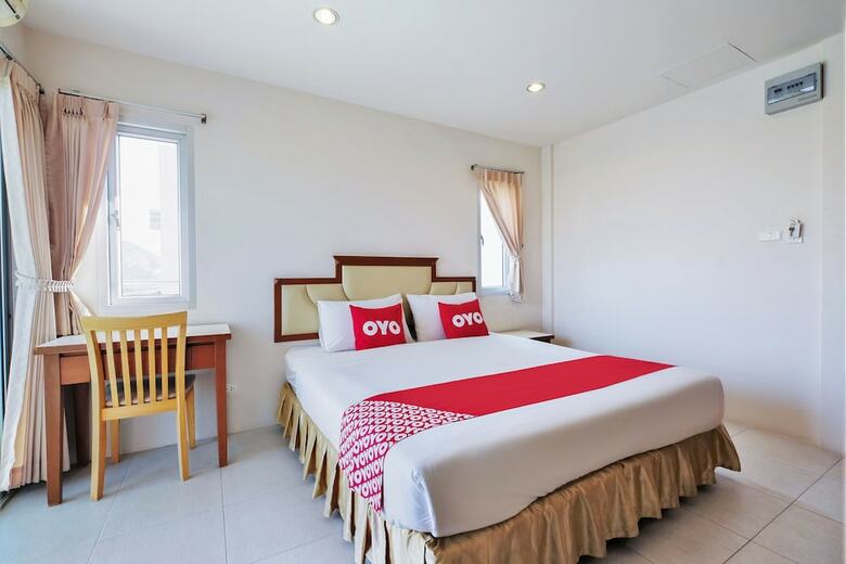 Hotel Oyo 605 Lake View Phuket Place