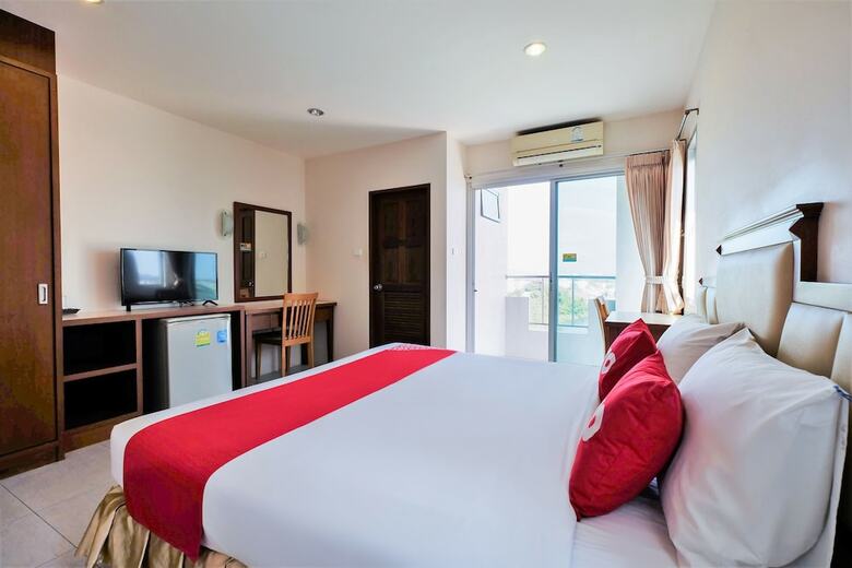 Hotel Oyo 605 Lake View Phuket Place