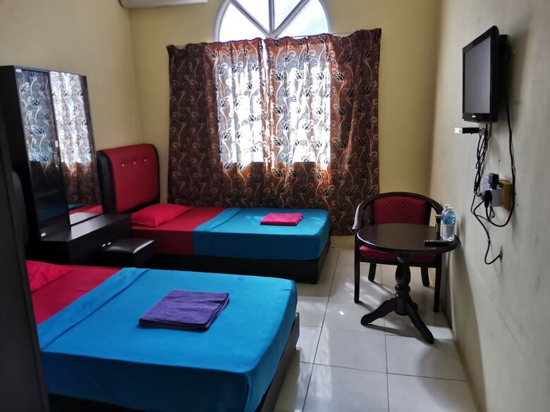 Oyo 89819 Raz Hotel Kelulut