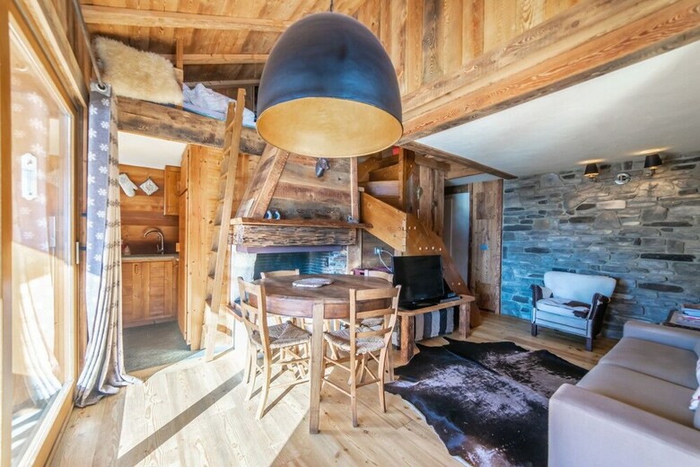 Luxury Apartment In Megeve