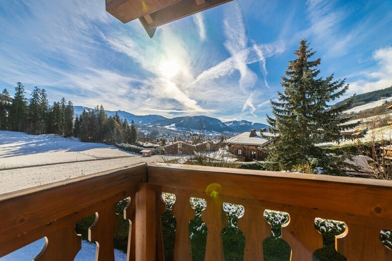 Luxury Apartment In Megeve