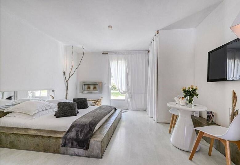 Bed & Breakfast Mas Sainte Marie - Suites Jacuzzi Priv�