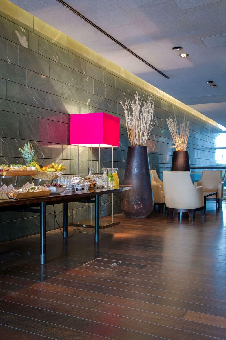 Radisson Blu Media Harbour Hotel, D�sseldorf