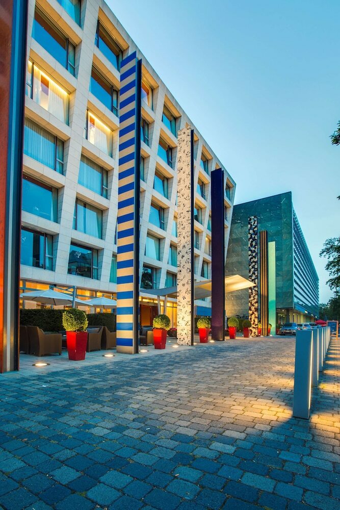 Radisson Blu Media Harbour Hotel, D�sseldorf