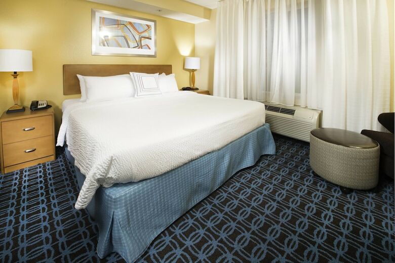Hotel Fairfield Inn And Suites By Marriott Burley