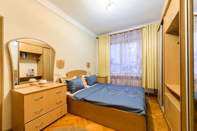 Apartments Near Arena City 16